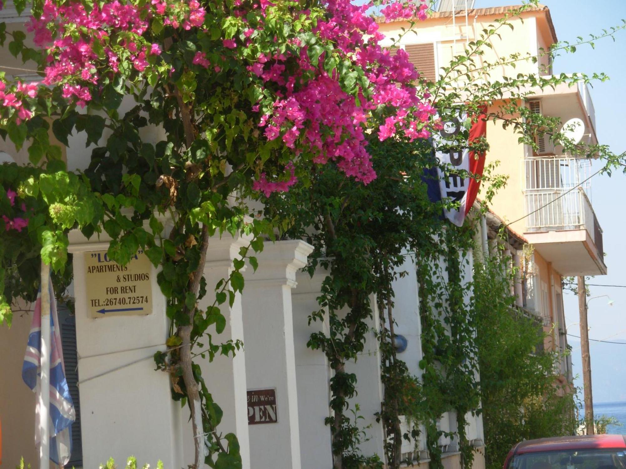 Louisa Studios Poros  Buitenkant foto